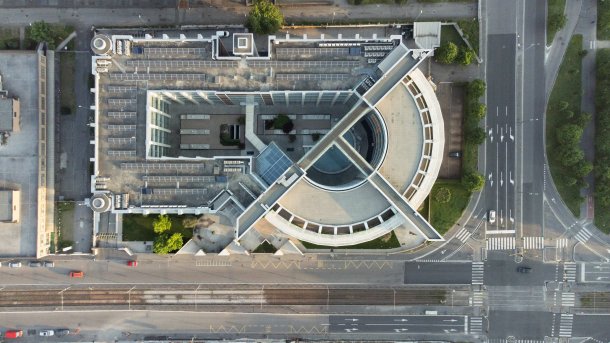 1753951238_005_gio╠Çcenter.jpg
