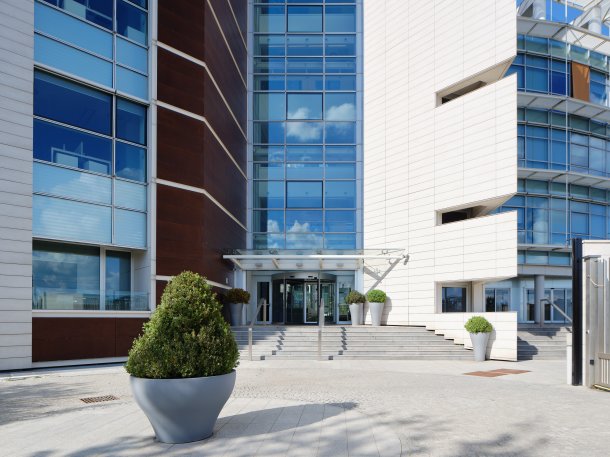 1753951284_016_gio╠Çcenter.jpg